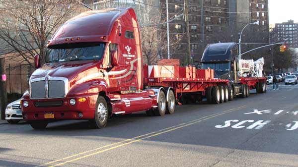 Transloading and forklift service for transportation customers